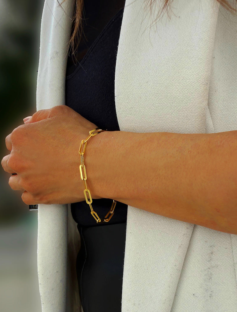 ESSENTIAL Medium Paperclip Link Chain Bracelet
