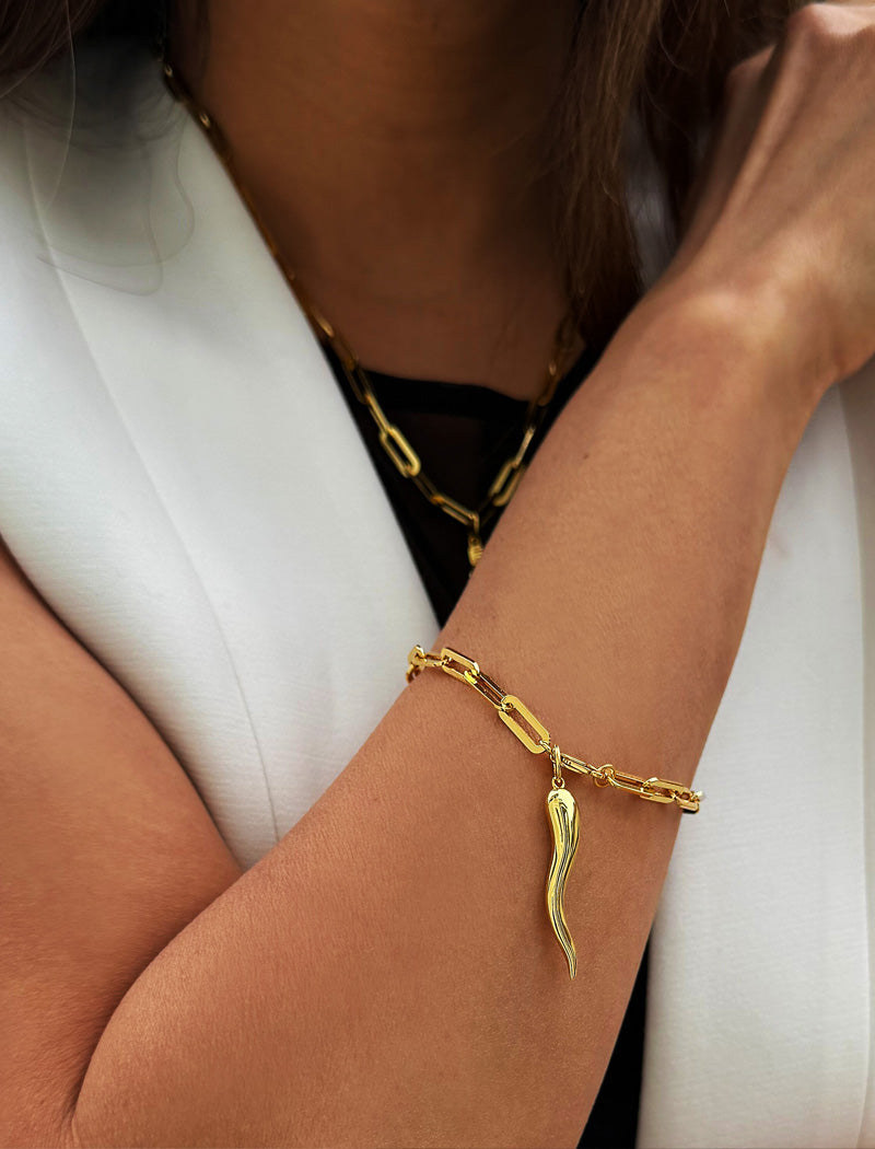 ITALIAN HORN Charm Medium Paperclip Link Chain Bracelet | 18K Gold Vermeil