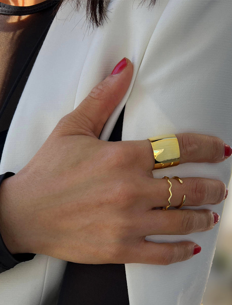 RAMEN NOODLE Thin Wavy Stacking Ring